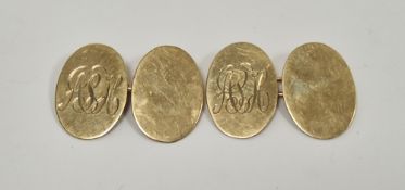 Pair 9ct gold chain-pattern cufflinks, each with oval end, monogrammed