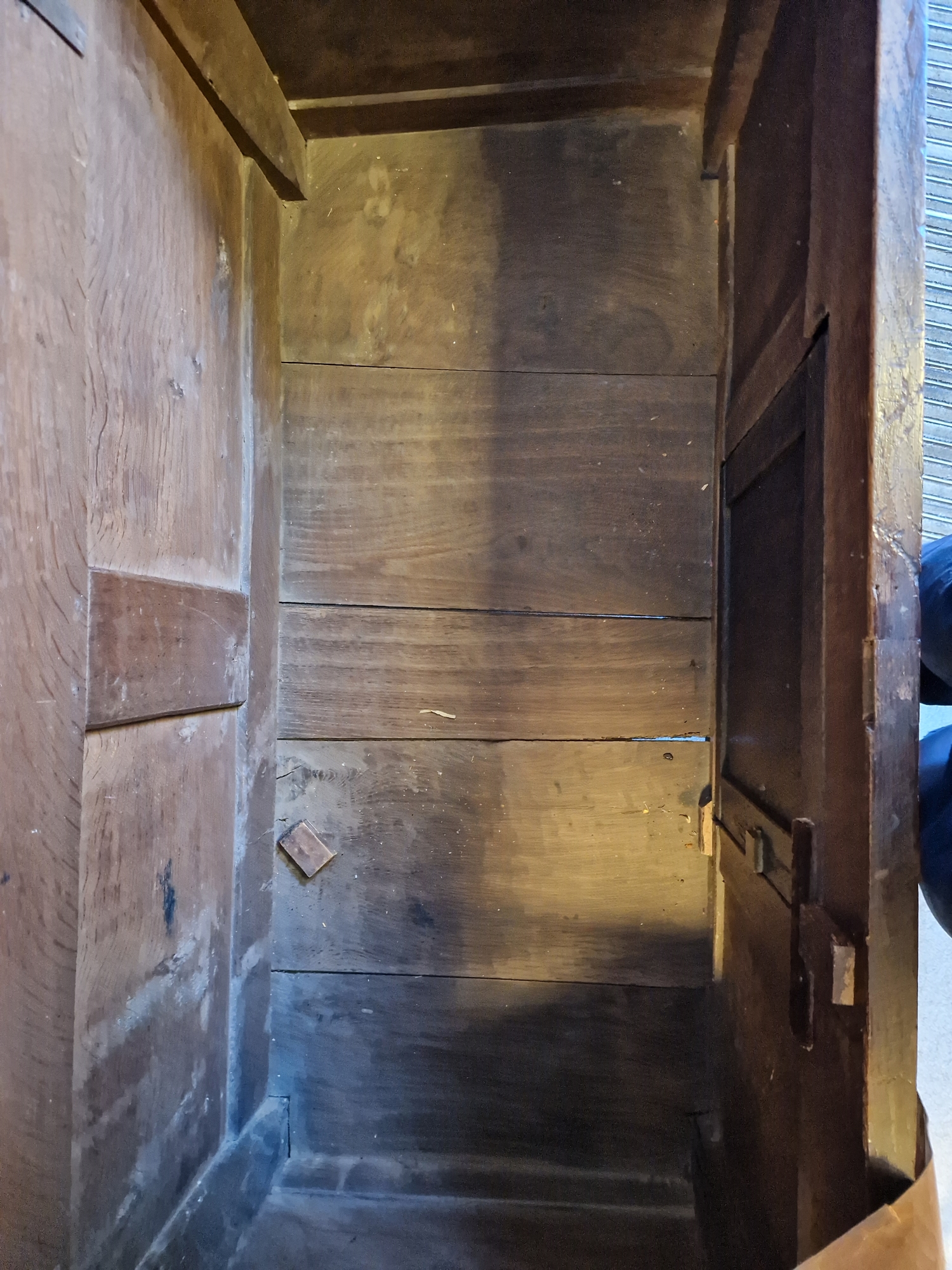 Antique oak coffer, the planked top with lunette frieze, the three-framed panel front scroll - Image 22 of 27