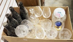 Fred K Welsh Limited, Winchester and Southampton four green glass bottles, six Edinburgh