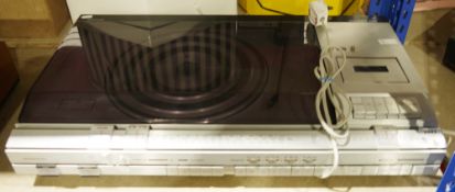 Bang & Olufsen Beocentre 4600 featuring turntable, tuner and cassette deck  Condition Report