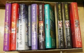 Pratchett, Terry - various volumes to include 