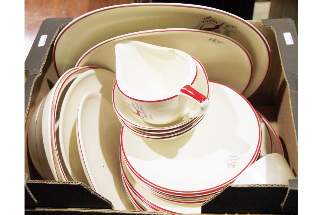 Tuscan china Plant pattern part tea service, a Crown Devon Stockholm part dinner service, a small - Image 2 of 2