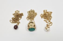 9ct fine gold chain with pearl drop pendant, 2g approx., a 9ct gold fine chain necklace with pearl