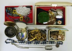 Quantity sundry costume jewellery to include bead necklaces, various jewellery boxes, etc (1 box)