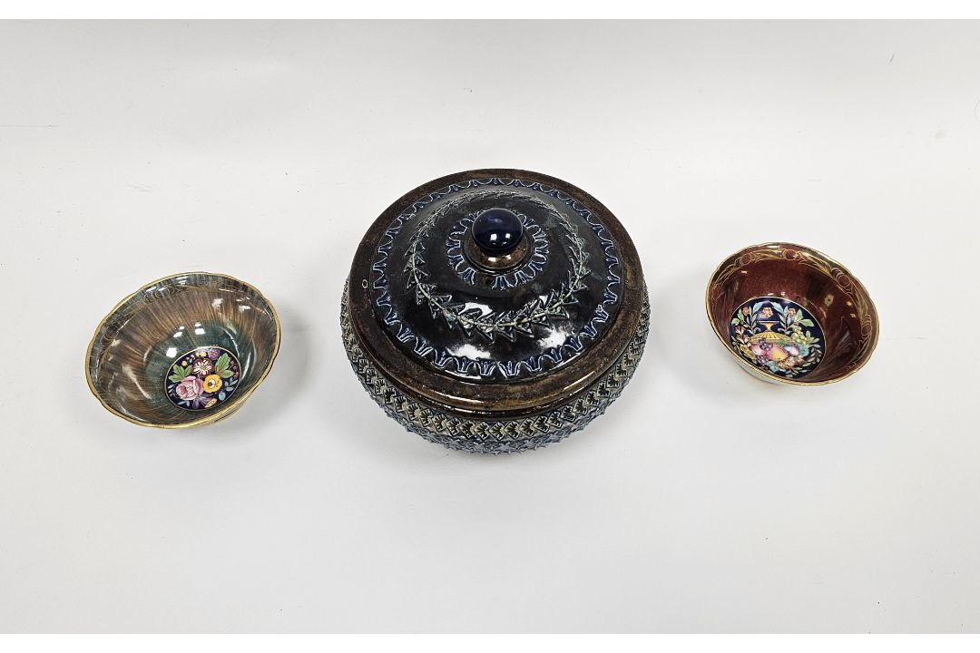 LOT WITHDRAWN; Two Mintons small lustred sugar bowls, each printed and painted in the cloisonne - Image 2 of 4