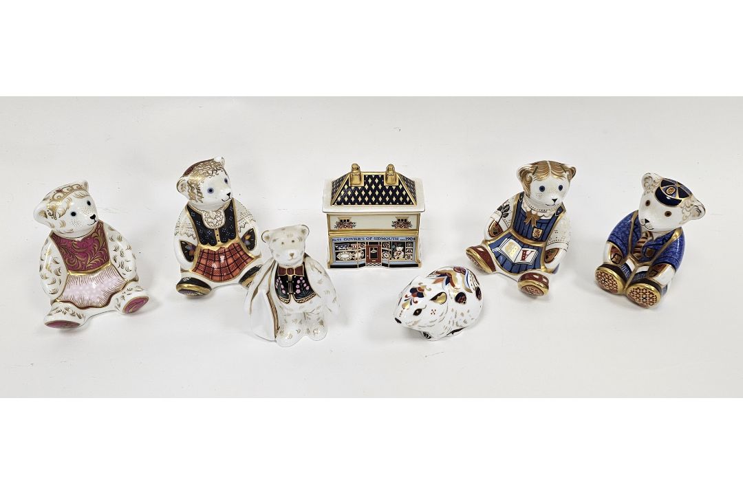 Five Royal Crown Derby bone china Imari teddy bear paperweights, a bank vole and a model of Govier's - Image 2 of 6