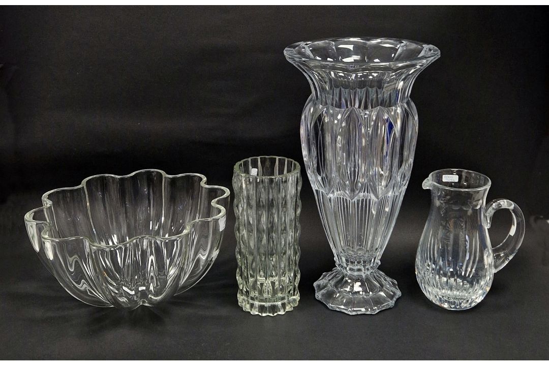 Fidenza Italian clear pressed glass vase with thread pattern, height 23cm, a Stuart cut glass