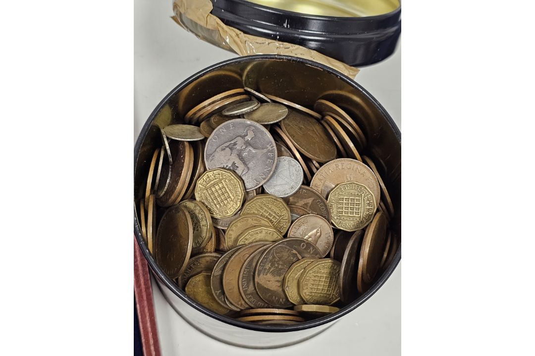 Tin containing pennies and half pennies from Victoria (bronze) to Elizabeth II, with small amount of - Image 5 of 5