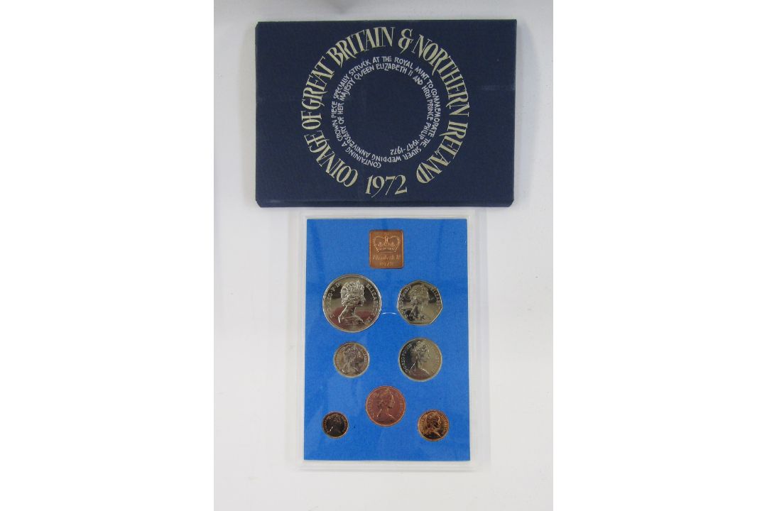UK proof sets (8), dates 1972, 1976, 1977, 1975, 1976, 1974, most sets showing toning on lower - Image 8 of 8