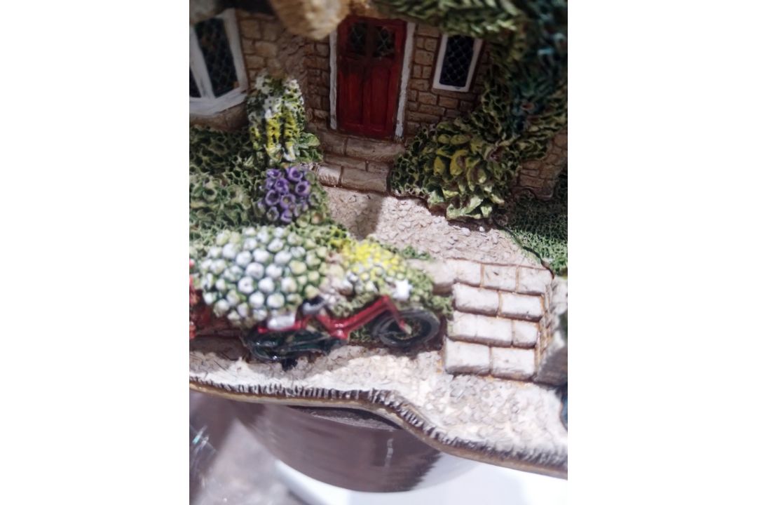 Collection of Lilliput Lane models of houses, castles and villages, including Britain's Heritage, - Image 9 of 16