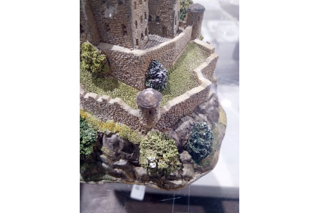 Collection of Lilliput Lane models of houses, castles and villages, including Britain's Heritage, - Image 4 of 16