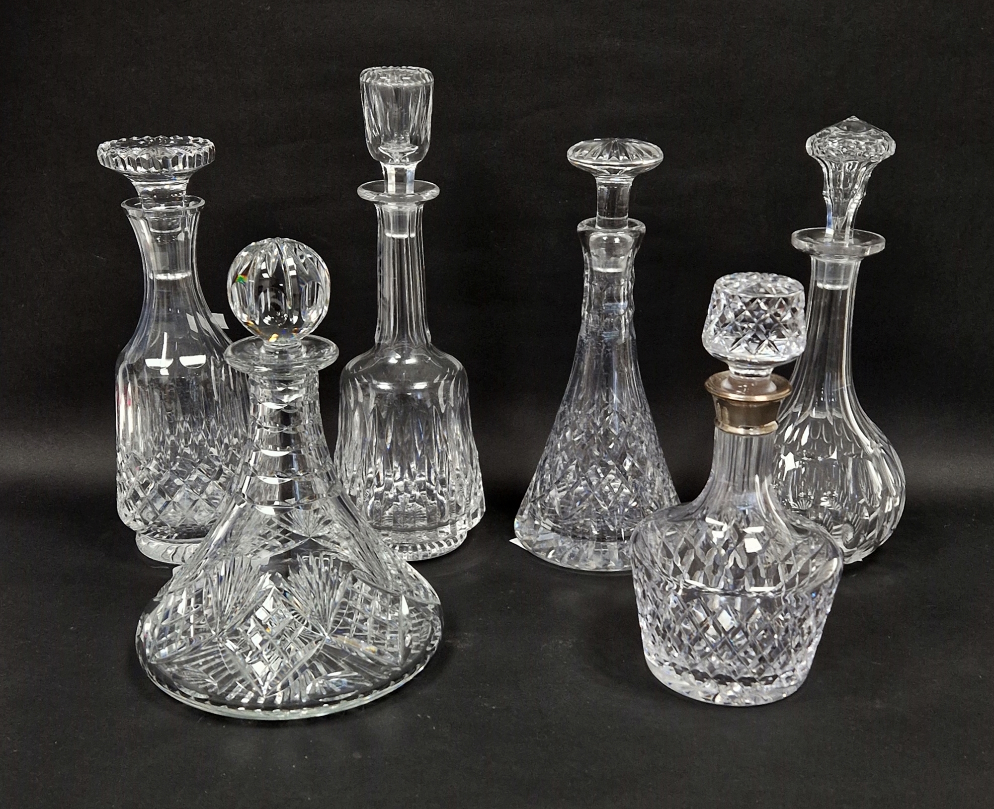 20th century silver collared cut glass decanter and stopper, cut with diamond pattern, 26cm high,