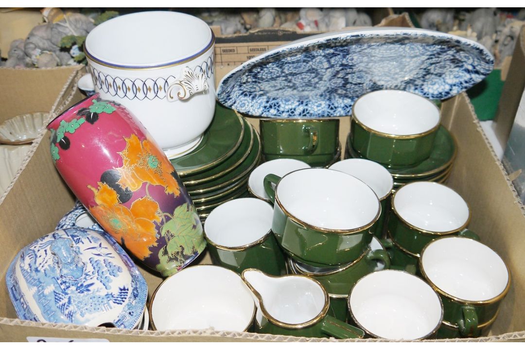 Assorted ceramics and glass to include various white china cups and mugs with gilt inscriptions 'A - Image 4 of 4