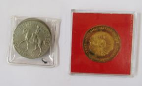 Group of coins, some commemorative crowns, £2 and 50p together with some world coins.