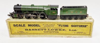 Boxed Bassett-Lowke 0 gauge scale model of 'Flying Scotsman' no. 103 with LNER tender, D.C. electric