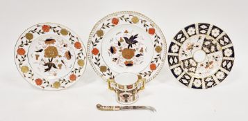 Royal Crown Derby small loving mug, pattern no.1128, a similar butter knife with china handle and