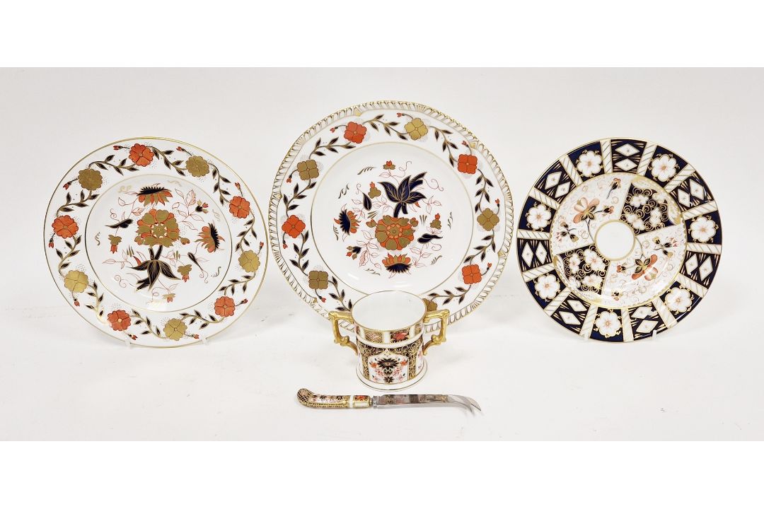 Royal Crown Derby small loving mug, pattern no.1128, a similar butter knife with china handle and