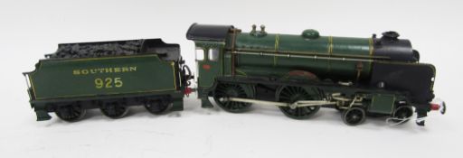 4-4-0 Southern Railways electric loco ‘Cheltenham’ in green livery and tender no.925