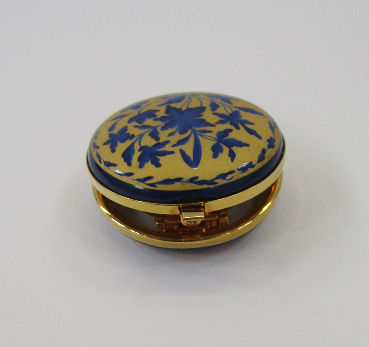 Halcyon Days travelling clock, blue and gold enamel, a similar trinket box, a white lidded pot - Image 15 of 34