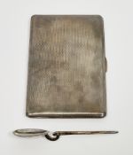 Engine-turned silver cigarette case of rectangular form with gilt interior, Birmingham 1939 by