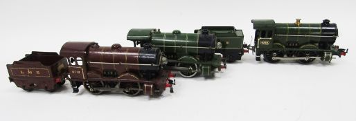 Hornby 0-4-0 loco no.4700 in green and tender, 0-4-0 loco in red livery no.8712 and LMS tender and