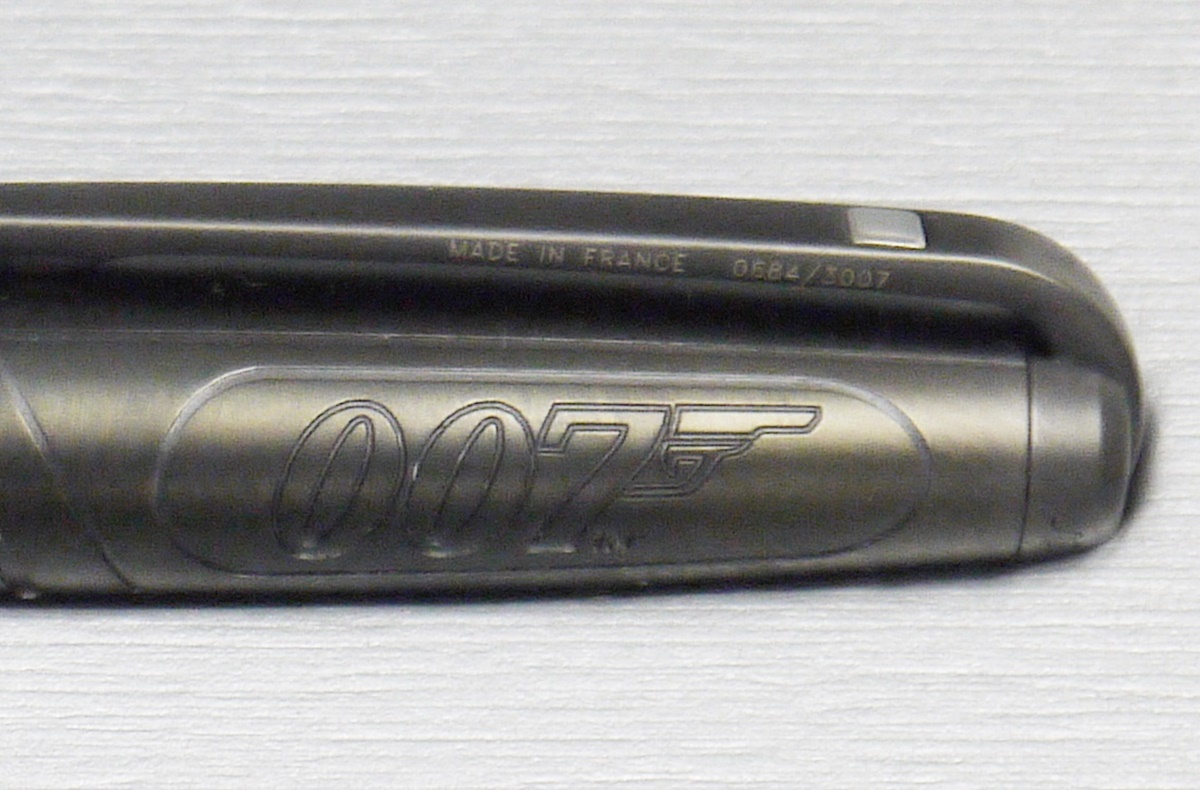 LOT WITHDRAWN; ST Dupont James Bond 007 limited edition ball point pen, complete with original - Image 4 of 7