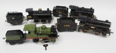 Meccano '0' gauge 0-4-0 clockwork loco and tender with red and gold sticker, Meccano 0-4-0 loco 1452