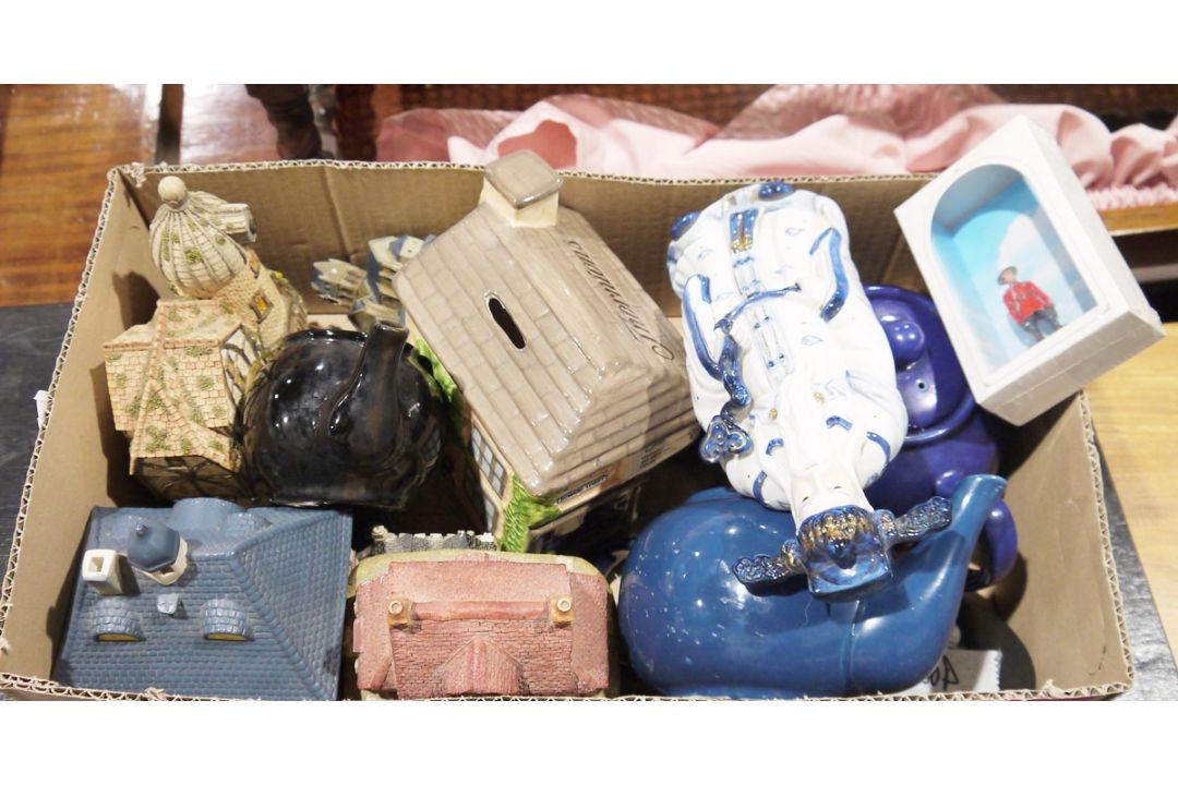 Assorted ceramic items to include a limited edition ceramic money box celebrating 100 years of - Image 2 of 2