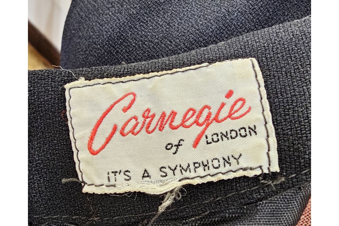 Vintage Carnegie black crepe cocktail dress, labelled Carnegie of London 'Its a Symphony', - Image 5 of 5