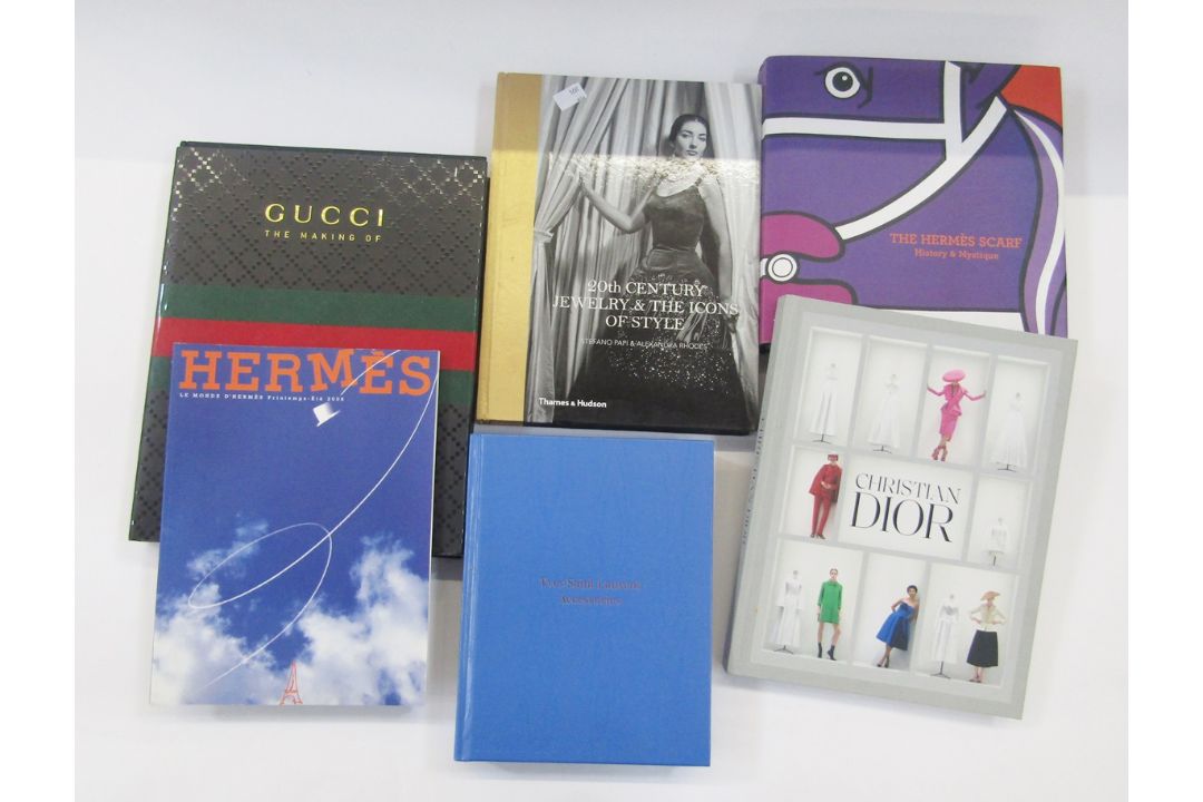 Fashion interest, 'Gucci , The Making of....' Rizzoli 2011, black boards, Mauries, Patrick  'Saint - Image 2 of 4