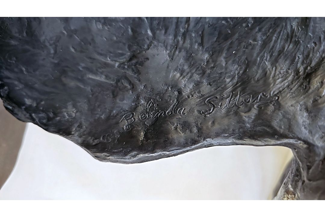 Belinda Sillars (b.1961), large chocolate patinated bronze of two sea eagles fighting mid flight, - Image 3 of 5