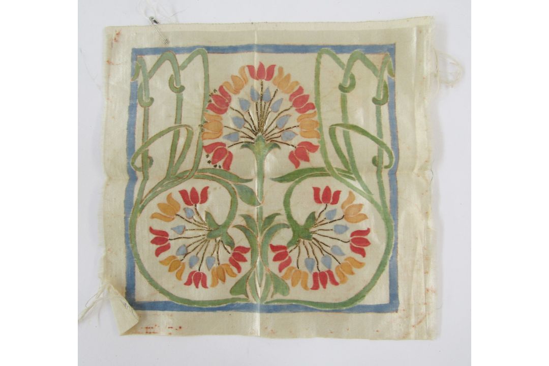 An Edwardian silk padded cover, embroidered with a crane amongst cherry blossom on a green silk - Image 11 of 12