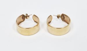 Pair 9ct gold large flat loop earrings, 7.4g  Condition Report Diameter 3cm Width 1cm