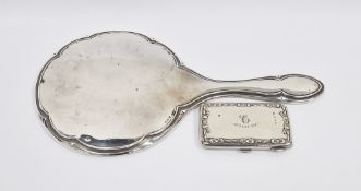 George V silver folding purse/card holder with ribbon border, initialled 'C', 8.5cm x 5cm,