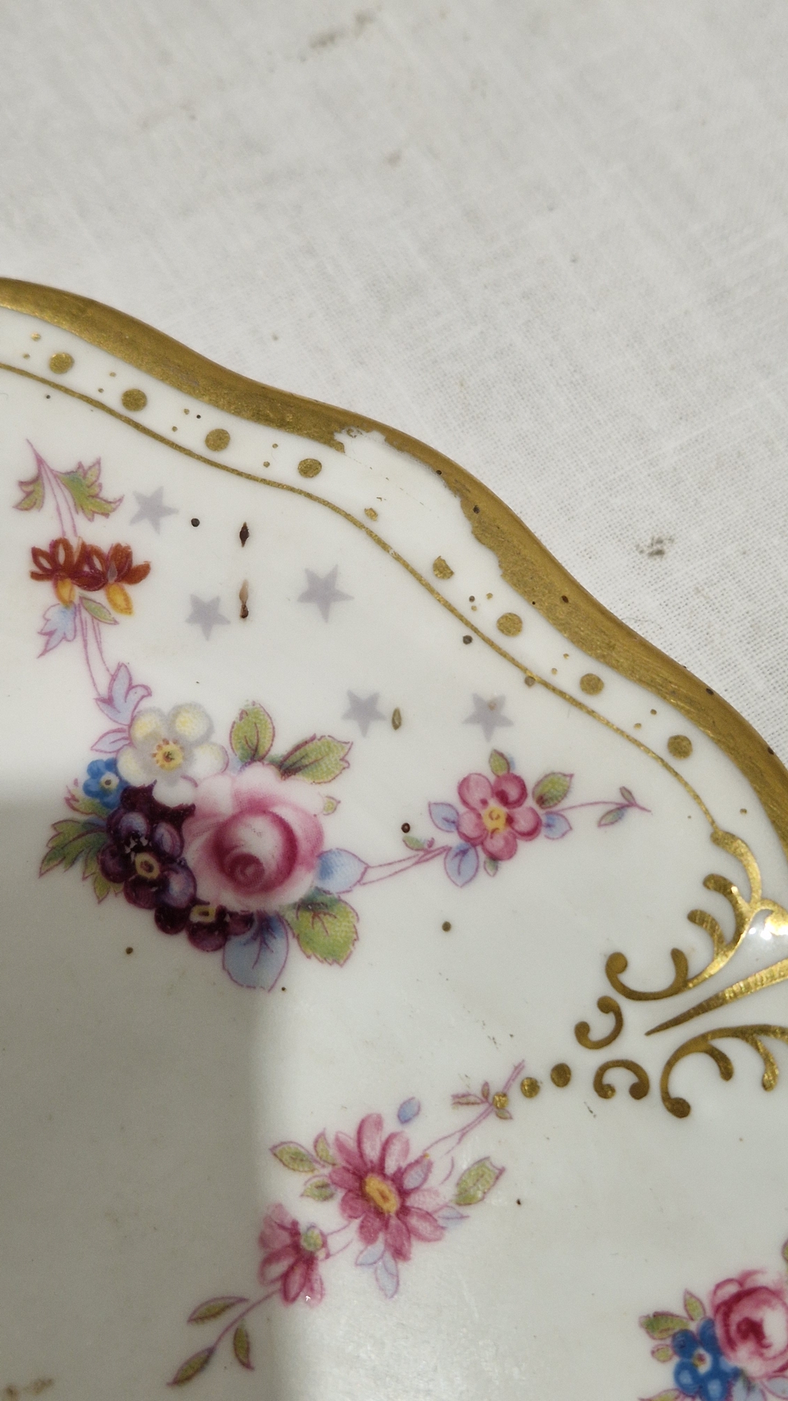 Pair of Royal Crown Derby Royal Antoinette pattern side dishes, a pair of Royal Crown Derby Derby - Image 2 of 6