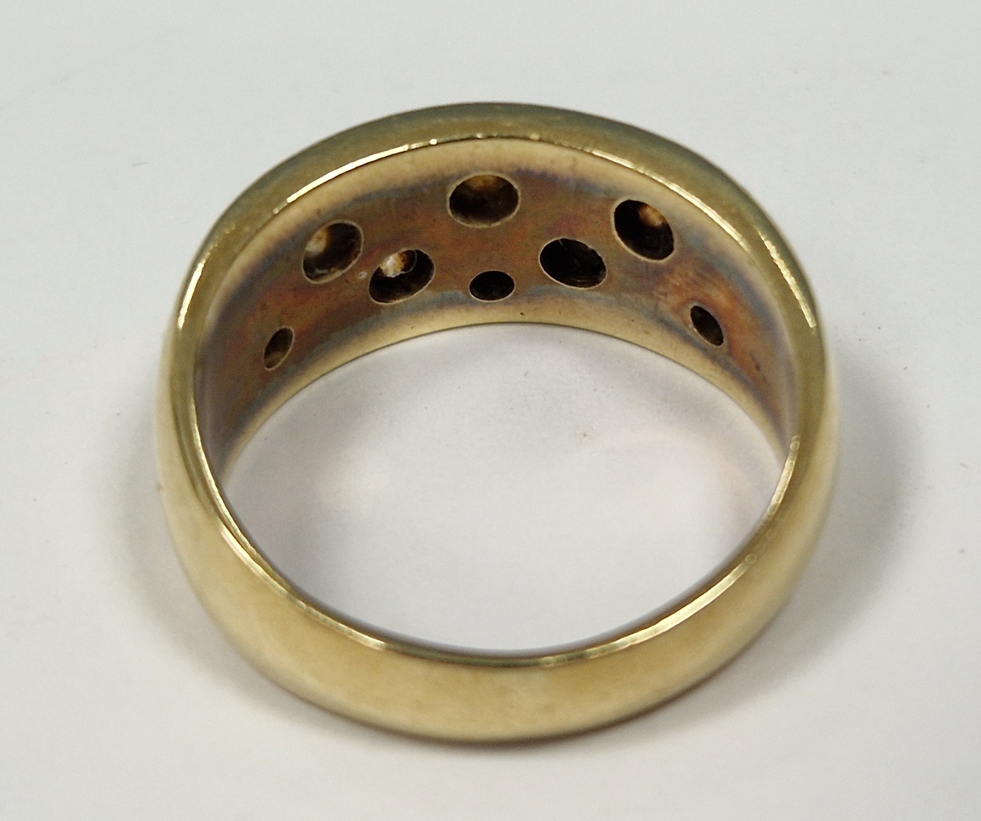 18K gold and diamond ring, the tapering band set with eight old cut variously sized diamonds in - Image 8 of 9