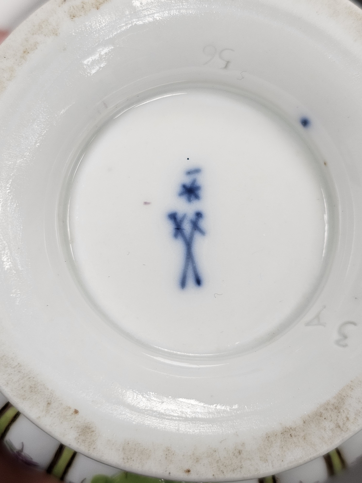 Collection of 19th century English porcelain dessert-plates, Dresden porcelain and other items, - Image 4 of 4