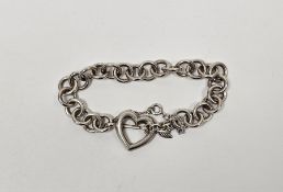 Tiffany silver open heart and arrow clasp bracelet with circular links, 28g approx.