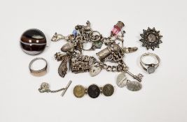 Lava brooch set three female portrait medallions in white metal, an agate brooch in silver-