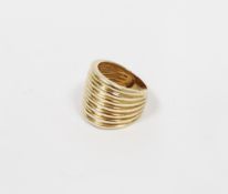 QVC 9ct gold wide reeded ring, 6.7g (size N)  Condition Report We do not offer in-house postage.