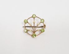9ct gold, peridot and seedpearl circle brooch with six peridots