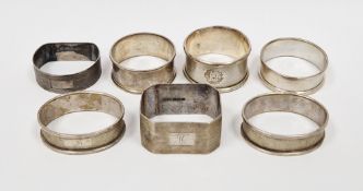 Pair of silver napkin rings of oval form, Birmingham 1959, W I Broadway & Co, with engine turned