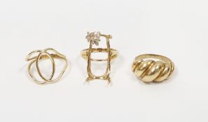 9ct gold QVC ring mount (large stone missing), a 9ct gold fine double loop ring and a 9ct gold