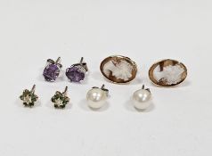 Pair cultured pearl stud earrings in Harrods box, a pair of 9ct gold-mounted cameo earrings, oval, a