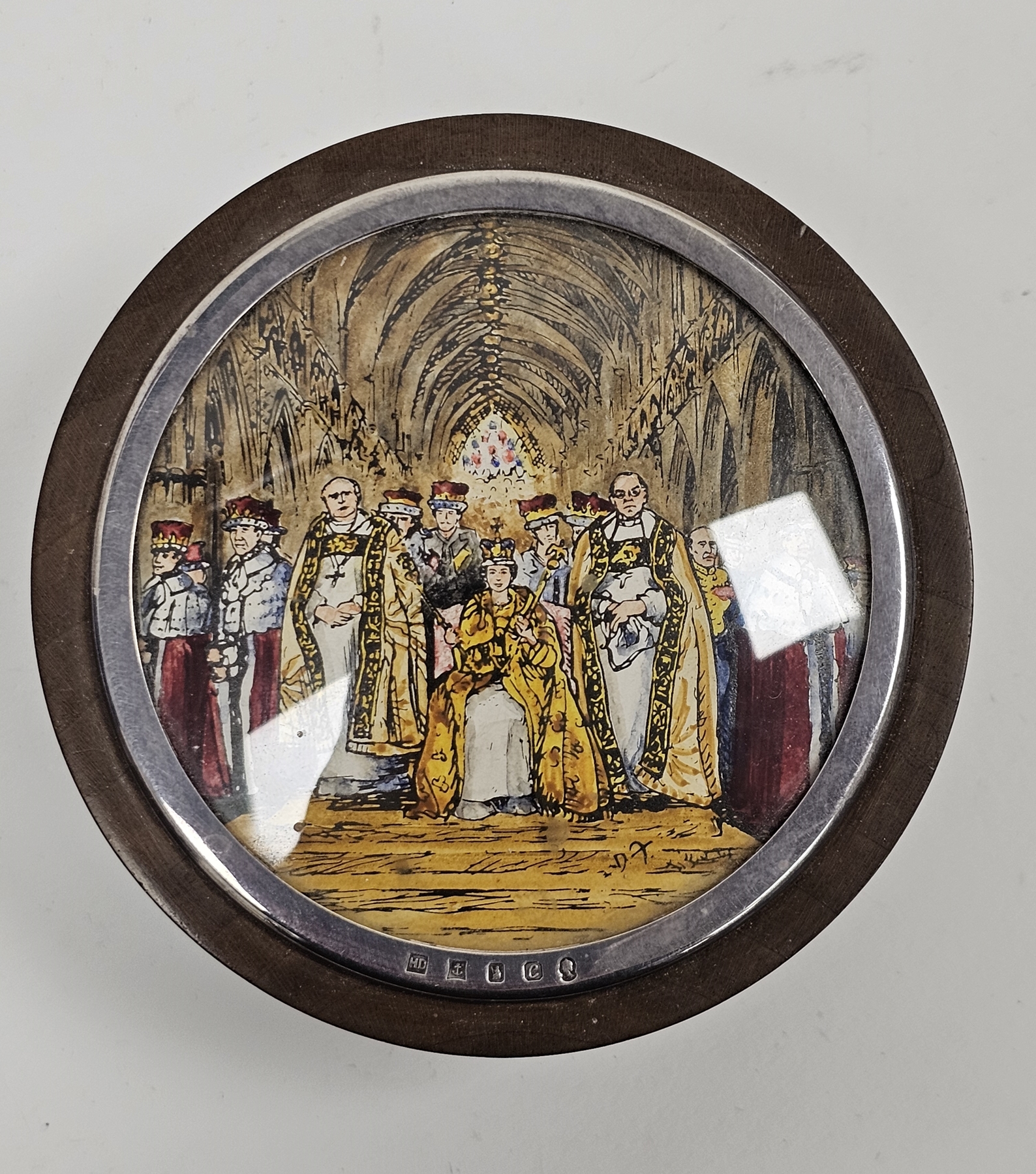 Halcyon Days silver mounted with wooden circular box commemorating the Queen's silver jubilee, - Image 4 of 6
