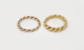9ct gold twisted band ring, 5.4g and a 9ct gold finer twisted band ring, 1.9g (2)  Condition