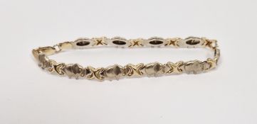 9ct white and yellow gold bracelet, elephant design, 3.8g approx.