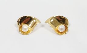 Pair of 18ct yellow gold leaf shaped earrings, each set with a cultured pearl, stamped 750 with
