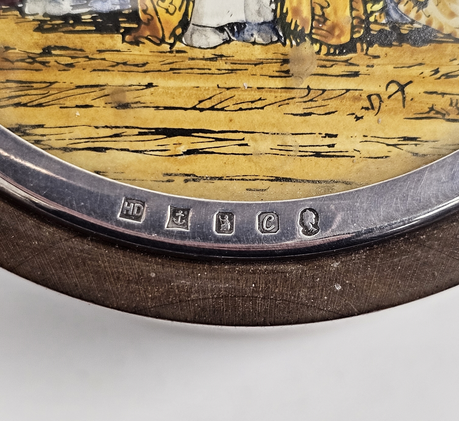 Halcyon Days silver mounted with wooden circular box commemorating the Queen's silver jubilee, - Image 5 of 6