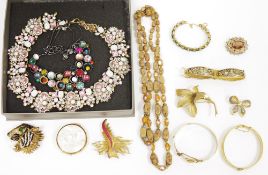 Quantity of costume jewellery to include silver and coloured stone pieces